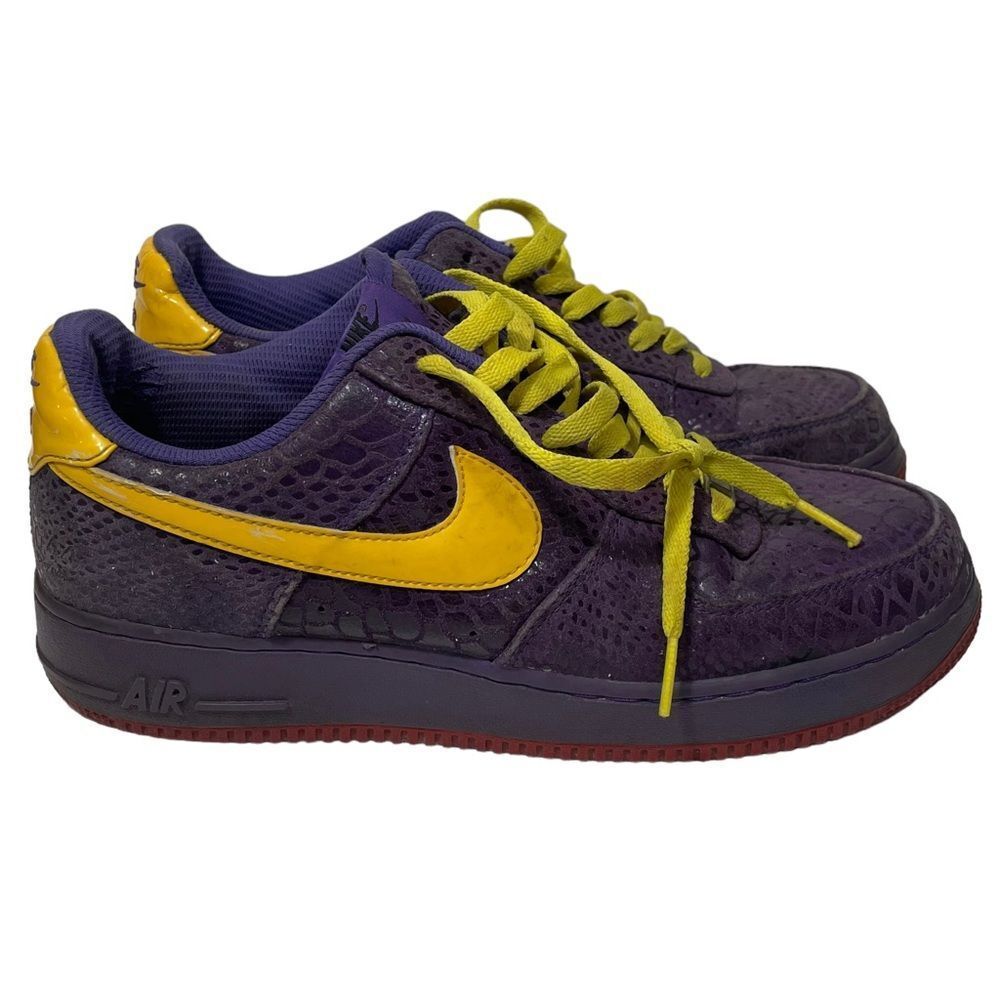 Nike Air Force One Varsity Purple Low Eddie Cruz